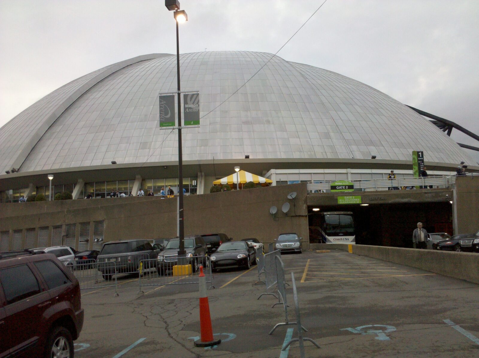 One last look at the old Igloo.