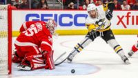 Penguins Clip Red Wings 3-2